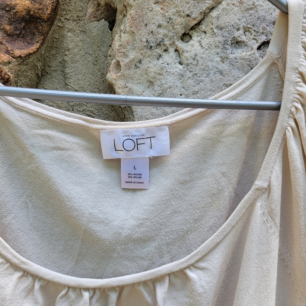 Ann Taylor Loft Creme blouse size Large